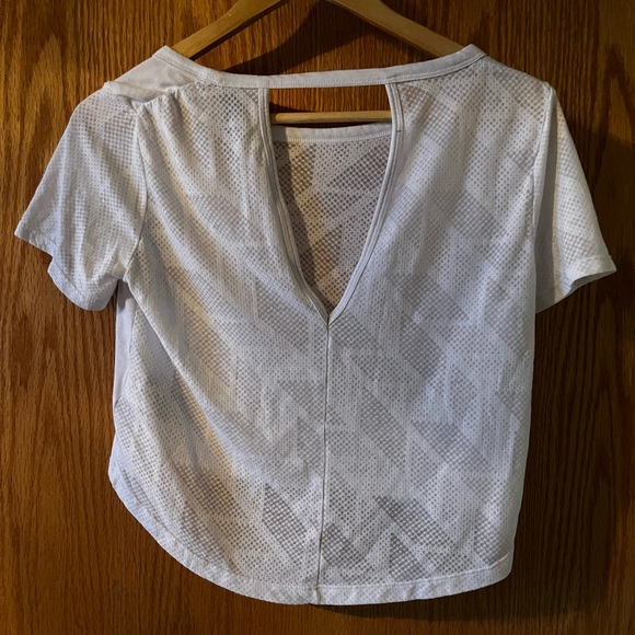 Open Back Short Sleeve Burnout Tee - Picture 3 of 4